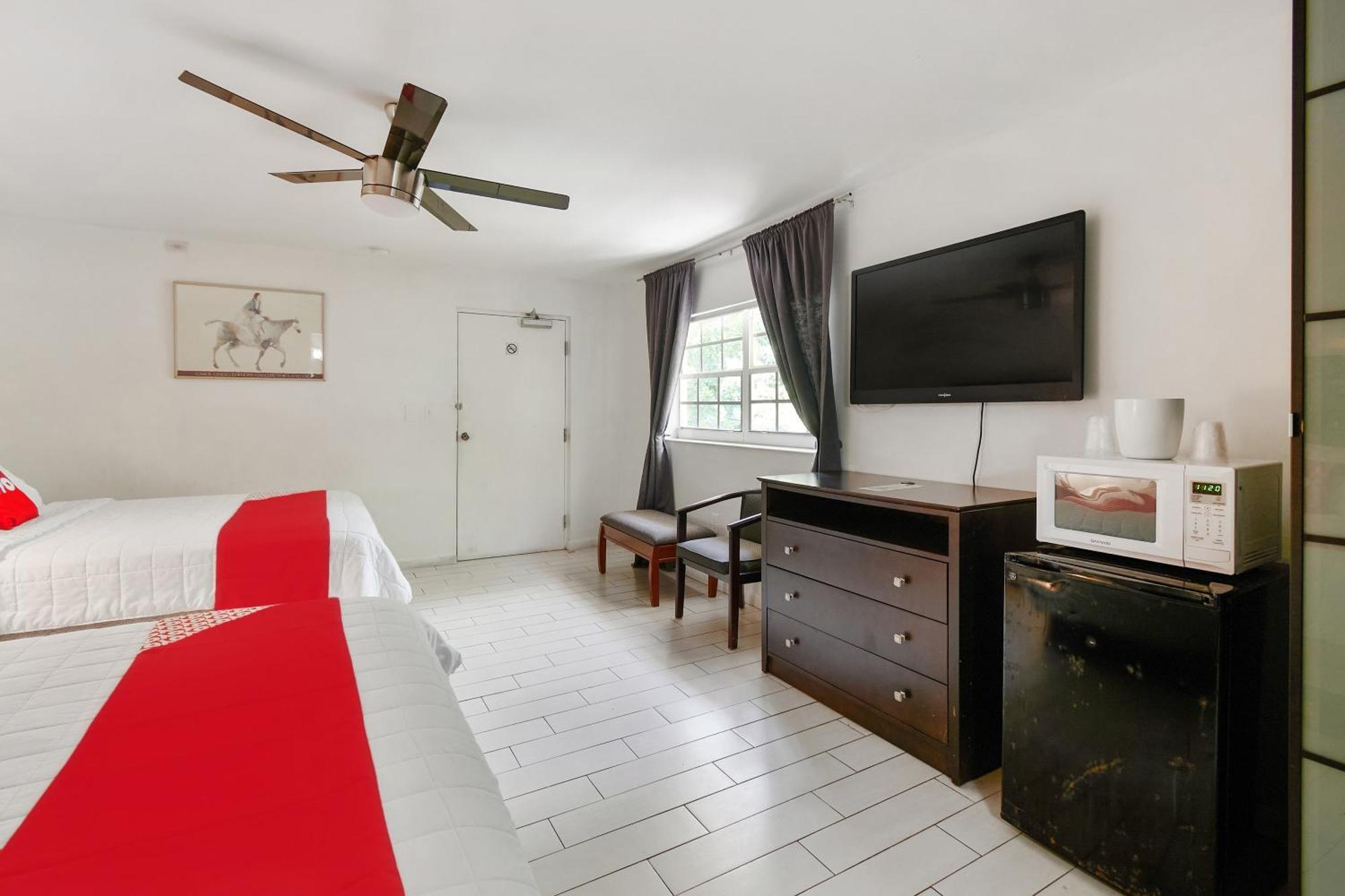 OYO Hotel Coral Gables - Miami Airport Extérieur photo