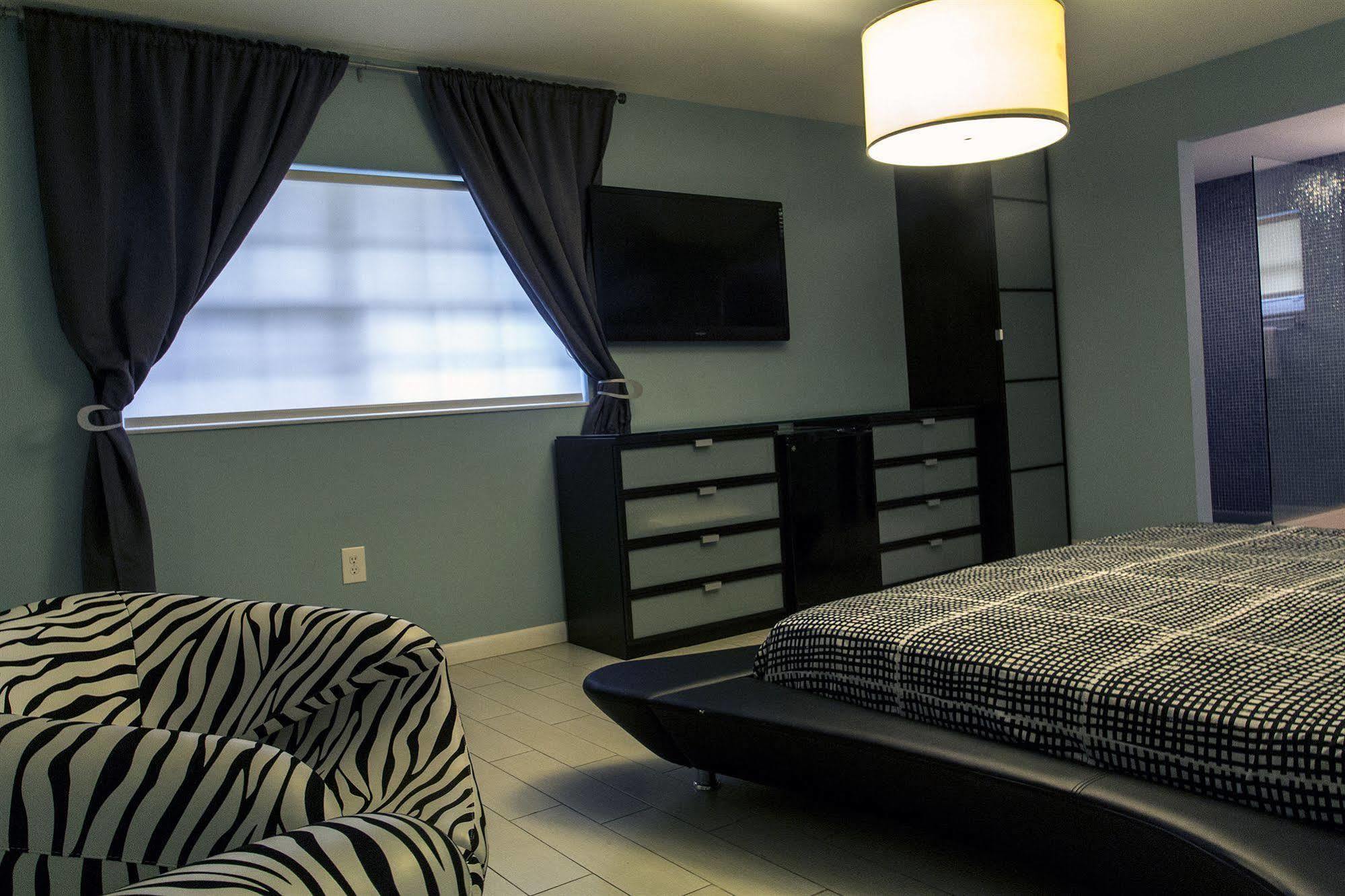 OYO Hotel Coral Gables - Miami Airport Extérieur photo